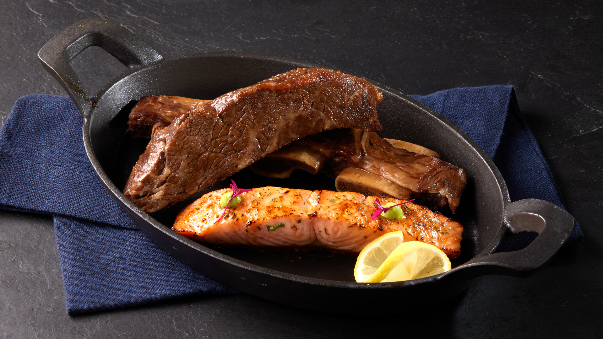 王品牛小排佐鮭魚